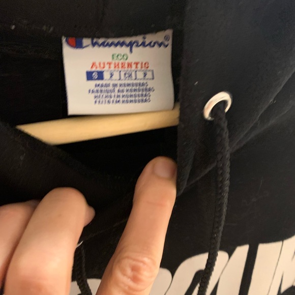 Famous DogPound Champion hoodie - Picture 2 of 3